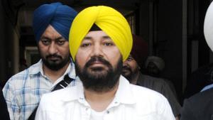 On March 16, the court of Judicial Magistrate First Class (JMIC) Nidhi Saini had sentenced Mehndi to two-year imprisonment after he was found guilty under sections 420 (cheating) and 120-B (criminal conspiracy).(HT File Photo) On March 16, the court of Judicial Magistrate First Class (JMIC) Nidhi Saini had sentenced Mehndi to two-year imprisonment after he was found guilty under sections 420 (cheating) and 120-B (criminal conspiracy).(HT File Photo)