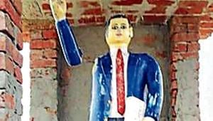 BR Ambedkar’s desecrated statue in Siddhartnagar.(HT Photo) BR Ambedkar’s desecrated statue in Siddhartnagar.(HT Photo)