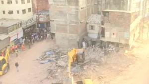 According to police, the 50-year-old building housed shops, hotel and a lodge.(ANI Photo) According to police, the 50-year-old building housed shops, hotel and a lodge.(ANI Photo)