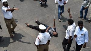 Supporters of DMK and various opposition parties during a protest against the Central government for not setting up the Cauvery Management Board (CMB) at Valluvar Kottam in Chennai on Sunday.(PTI Photo) Supporters of DMK and various opposition parties during a protest against the Central government for not setting up the Cauvery Management Board (CMB) at Valluvar Kottam in Chennai on Sunday.(PTI Photo)
