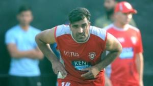 Manzoor Dar was bought by Kings XI Punjab for IPL 2018 at his base price of Rs 20 lakh.(Photo: Anil Dayal/Hindustan Times) Manzoor Dar was bought by Kings XI Punjab for IPL 2018 at his base price of Rs 20 lakh.(Photo: Anil Dayal/Hindustan Times)