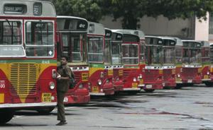 3.70 lakh existing vehicles will have to install the system, transport officials said.(Representational photo) 3.70 lakh existing vehicles will have to install the system, transport officials said.(Representational photo)
