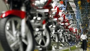 Total motorcycle sales during the month grew by 11% to 2,69,939 units from 2,44,235 units in the same month last year.(REUTERS File Photo) Total motorcycle sales during the month grew by 11% to 2,69,939 units from 2,44,235 units in the same month last year.(REUTERS File Photo)