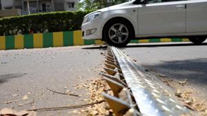 Tyre killer installed by Amanora township to crub wrong side driving on Monday.(HT PHOTO) Tyre killer installed by Amanora township to crub wrong side driving on Monday.(HT PHOTO)