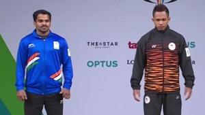 P Gururaja (L) opened India’s medal account on the first competition day of the 2018 Commonwealth Games, claiming a silver in the men’s 56kg category.(Twitter) P Gururaja (L) opened India’s medal account on the first competition day of the 2018 Commonwealth Games, claiming a silver in the men’s 56kg category.(Twitter)