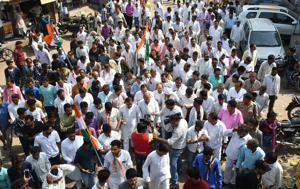 Congress workers taking out a ‘Nyay yatra’ from Udaipura in Raisen district on Thursday to exert pressure on Shivraj Singh Chouhan government to register a criminal case against PWD minister Rampal Singh and his son Congress workers taking out a ‘Nyay yatra’ from Udaipura in Raisen district on Thursday to exert pressure on Shivraj Singh Chouhan government to register a criminal case against PWD minister Rampal Singh and his son