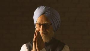 Anupam Kher as Dr Manmohan Singh in The Accidental Prime Minister.(Twitter) Anupam Kher as Dr Manmohan Singh in The Accidental Prime Minister.(Twitter)