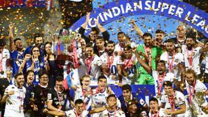 Chennaiyin FC clinched the Indian Super League title by beating Bengaluru FC, who had won the I-League twice.(PTI) Chennaiyin FC clinched the Indian Super League title by beating Bengaluru FC, who had won the I-League twice.(PTI)
