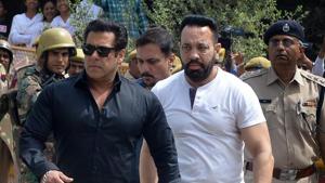 Bollywood actor Salman Khan arrives at the court for a hearing in allegations on blackbuck hunting case in Jodhpur.(PTI Photo) Bollywood actor Salman Khan arrives at the court for a hearing in allegations on blackbuck hunting case in Jodhpur.(PTI Photo)