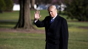 Trump ordered his administration to consider imposing tariffs on an additional $100 billion in Chinese imports, a salvo that sent US stock futures tumbling on concern the world’s two largest economies were hurtling towards a full-blown trade war.(Al Drago/Bloomberg) Trump ordered his administration to consider imposing tariffs on an additional $100 billion in Chinese imports, a salvo that sent US stock futures tumbling on concern the world’s two largest economies were hurtling towards a full-blown trade war.(Al Drago/Bloomberg)