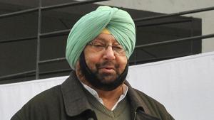 Amarinder Singh made the announcement during the ‘Baisakhi Lunch 2018’, hosted by the Sikh Regiment at the Khetarpal Officers’ Institute (KOI) in the military station(HT File) Amarinder Singh made the announcement during the ‘Baisakhi Lunch 2018’, hosted by the Sikh Regiment at the Khetarpal Officers’ Institute (KOI) in the military station(HT File)