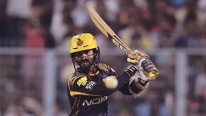 Dinesh Karthik played a captain’s knock to guide KKR to a win over RCB. Get full cricket score of Kolkata Knight Riders vs Royal Challengers Bangalore here.(PTI) Dinesh Karthik played a captain’s knock to guide KKR to a win over RCB. Get full cricket score of Kolkata Knight Riders vs Royal Challengers Bangalore here.(PTI)