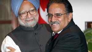 Manmohan Singh hugs Pushpa Kamal Dahal 'Prachanda' at Hyderabad house in New Delhi in September 2008. Both men were prime ministers at the time, and it was the Nepal leader’s first visit to India after becoming PM.(Sunil Saxena/HT File Photo) Manmohan Singh hugs Pushpa Kamal Dahal 'Prachanda' at Hyderabad house in New Delhi in September 2008. Both men were prime ministers at the time, and it was the Nepal leader’s first visit to India after becoming PM.(Sunil Saxena/HT File Photo)