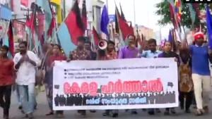 Members of Dalit community organisations stage protest in Thiruvananthapuram on Monday over the alleged dilution of the SC/ST Act .(ANI Twitter) Members of Dalit community organisations stage protest in Thiruvananthapuram on Monday over the alleged dilution of the SC/ST Act .(ANI Twitter)