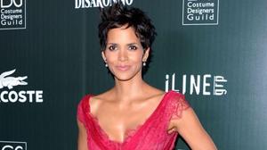 Actor Halle Berry began a self-made Instagram ‘Fitness Friday’ program at the start of 2018. (AP File Photo) Actor Halle Berry began a self-made Instagram ‘Fitness Friday’ program at the start of 2018. (AP File Photo)