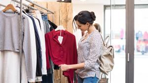 Fabrics like cotton and poplin will keep you fresh.(Getty Images/iStockphoto) Fabrics like cotton and poplin will keep you fresh.(Getty Images/iStockphoto)