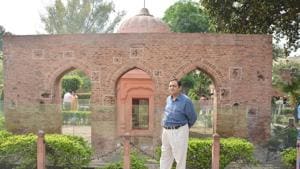 Sukumar Mukherjee, secretary of the Jallianwala Bagh National Memorial Trust. His grandfather Sashti Charan, who was present at the bagh on the day of the 1919 massacre, later moved a resolution for acquiring the bagh.(Sameer Sehgal/HT) Sukumar Mukherjee, secretary of the Jallianwala Bagh National Memorial Trust. His grandfather Sashti Charan, who was present at the bagh on the day of the 1919 massacre, later moved a resolution for acquiring the bagh.(Sameer Sehgal/HT)