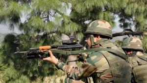 Indian army soldiers take positions near the Line of Control in Nowshera sector of Rajouri near Jammu.(PTI File Photo) Indian army soldiers take positions near the Line of Control in Nowshera sector of Rajouri near Jammu.(PTI File Photo)