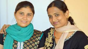 Urma Bishnoi (left) with Dr Kriti Bharti.(HT Photo) Urma Bishnoi (left) with Dr Kriti Bharti.(HT Photo)