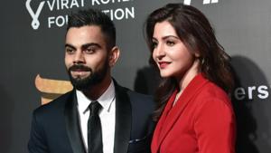 Virat Kohli and Anushka Sharma reach Bengaluru a day before Royal Challengers match.((Kunal Patil/HT Photo Files)) Virat Kohli and Anushka Sharma reach Bengaluru a day before Royal Challengers match.((Kunal Patil/HT Photo Files))
