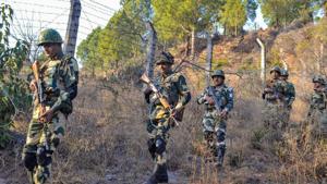 Border Security Force soldiers patrol near the Line of Control (LoC) in Poonch.(PTI FILE) Border Security Force soldiers patrol near the Line of Control (LoC) in Poonch.(PTI FILE)
