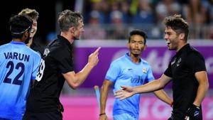 Hugo Inglis of New Zealand (2nd L) celebrates with teammate Aidan Sarikaya after scoring against India during their men's field hockey semi-final match at the 2018 Gold Coast Commonwealth Games on Friday (April 13).(AFP) Hugo Inglis of New Zealand (2nd L) celebrates with teammate Aidan Sarikaya after scoring against India during their men's field hockey semi-final match at the 2018 Gold Coast Commonwealth Games on Friday (April 13).(AFP)