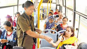On International Women’s Day 2018, Pune Mahanagar Parivahan Mahamandal Limited (PMPML) introduced 30 midi ‘Tejaswini’ buses exclusively for women, which runs on eight selected routes.(HT PHOTO) On International Women’s Day 2018, Pune Mahanagar Parivahan Mahamandal Limited (PMPML) introduced 30 midi ‘Tejaswini’ buses exclusively for women, which runs on eight selected routes.(HT PHOTO)