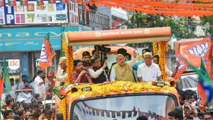 Bharatiya Janata Party president Amit Shah with Karnataka party chief BS Yeddyurappa and party leader Jagadish Shettar during a road show in Hubli on Thursday.(PTI file photo) Bharatiya Janata Party president Amit Shah with Karnataka party chief BS Yeddyurappa and party leader Jagadish Shettar during a road show in Hubli on Thursday.(PTI file photo)