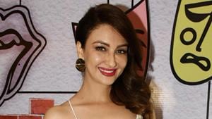 Actor Saumya Tandon will be hosting the second season of the show Entertainment Ki Raat. Actor Saumya Tandon will be hosting the second season of the show Entertainment Ki Raat.