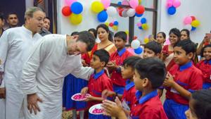 Congress President Rahul Gandhi interacts with school children during the opening ceremony of a private school in Amethi on Tuesday.(PTI) Congress President Rahul Gandhi interacts with school children during the opening ceremony of a private school in Amethi on Tuesday.(PTI)