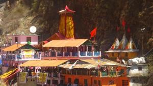 Yamunotri shrine on the day of opening of portals on Wednesday.(HT Photo) Yamunotri shrine on the day of opening of portals on Wednesday.(HT Photo)