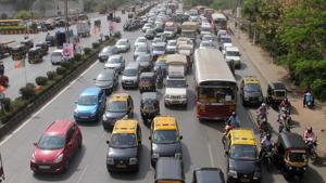 The recommendation was made by a group of ministers (GoM) constituted by the Union road transport and highways ministry.(HT File Photo) The recommendation was made by a group of ministers (GoM) constituted by the Union road transport and highways ministry.(HT File Photo)