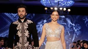 Mijwan 2018: Deepika Padukone’s sparkle on sparkle Manish Malhotra lehenga is screaming enchanted princess to us. (IANS) Mijwan 2018: Deepika Padukone’s sparkle on sparkle Manish Malhotra lehenga is screaming enchanted princess to us. (IANS)
