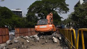Maharashtra Metro began construction in between the BRTS corridor at Morwadi, Pimpri on Friday.(HT PHOTO) Maharashtra Metro began construction in between the BRTS corridor at Morwadi, Pimpri on Friday.(HT PHOTO)