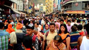 People throng Haridwar for the Char Dham pilgrimage.(RAMESHWAR GAUR/HT PHOTO) People throng Haridwar for the Char Dham pilgrimage.(RAMESHWAR GAUR/HT PHOTO)