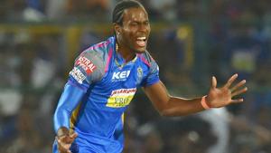 Rajasthan Royals' Jofra Archer celebrates after taking the wicket of Hardik Pandya of Mumbai Indians in their 2018 Indian Premier League (IPL 2018) match at Sawai Mansingh Stadium in Jaipur on Sunday. Jofra, making his IPL debut for RR, took three wickets in the match.(PTI) Rajasthan Royals' Jofra Archer celebrates after taking the wicket of Hardik Pandya of Mumbai Indians in their 2018 Indian Premier League (IPL 2018) match at Sawai Mansingh Stadium in Jaipur on Sunday. Jofra, making his IPL debut for RR, took three wickets in the match.(PTI)