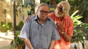 Amitabh Bachchan and Rishi Kapoor play father and son in 102 Not Out. Amitabh Bachchan and Rishi Kapoor play father and son in 102 Not Out.