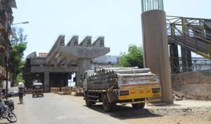 The railway over bridge is likely to open in May.(Rishikesh Choudhary/ HT Photo) The railway over bridge is likely to open in May.(Rishikesh Choudhary/ HT Photo)