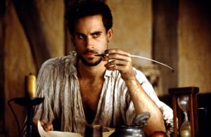 Joseph Fiennes as William Shakespeare in 1998 American romantic period drama, Shakespeare in Love Joseph Fiennes as William Shakespeare in 1998 American romantic period drama, Shakespeare in Love
