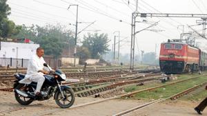 The Railways aims to eliminate all unmanned level crossings by March 2020.(Rajesh Kumar/ HT File) The Railways aims to eliminate all unmanned level crossings by March 2020.(Rajesh Kumar/ HT File)
