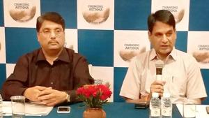 (Left) Asthma expert Dr Nalin Joshi and Dr BS Sharma at a press conference in Jaipur on Friday.(HT PHOTO) (Left) Asthma expert Dr Nalin Joshi and Dr BS Sharma at a press conference in Jaipur on Friday.(HT PHOTO)