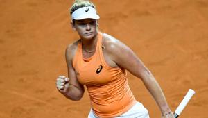 CoCo Vandeweghe knocked another big name out of the Stuttgart Open on Friday, as she stunned top seed Simona Halep 6-4, 6-1.(AFP) CoCo Vandeweghe knocked another big name out of the Stuttgart Open on Friday, as she stunned top seed Simona Halep 6-4, 6-1.(AFP)