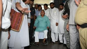 RJD chief Lalu Yadav after being discharged from AIIMS in Delhi.(Arvind Yadav / HT Photo) RJD chief Lalu Yadav after being discharged from AIIMS in Delhi.(Arvind Yadav / HT Photo)