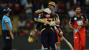 Kolkata Knight Riders (KKR) batsman Chris Lynn (L) celebrates with Shubman Gill after winning the match against Royal Challengers Bangalore (RCB) with 6 wickets in hand in their 2018 Indian Premier League (IPL 2018) match at the Chinnaswamy Stadium in Bengaluru on Sunday.(AFP) Kolkata Knight Riders (KKR) batsman Chris Lynn (L) celebrates with Shubman Gill after winning the match against Royal Challengers Bangalore (RCB) with 6 wickets in hand in their 2018 Indian Premier League (IPL 2018) match at the Chinnaswamy Stadium in Bengaluru on Sunday.(AFP)