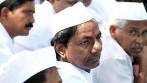 Through these invitations, Telangana chief minister K Chandrasekhar Rao not only aims to bring the nation’s attention to his state’s developmental programmes but also his potential to emerge as a national leader in the near future.(HT File) Through these invitations, Telangana chief minister K Chandrasekhar Rao not only aims to bring the nation’s attention to his state’s developmental programmes but also his potential to emerge as a national leader in the near future.(HT File)