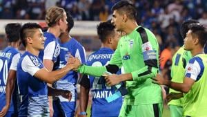 Bengaluru FC take on Aizwal FC in their AFC Cup group stage encounter in Bangalore on Wednesday.(AFP) Bengaluru FC take on Aizwal FC in their AFC Cup group stage encounter in Bangalore on Wednesday.(AFP)