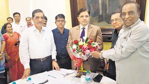 Suhas Pednekar (centre) at the MU.(HT) Suhas Pednekar (centre) at the MU.(HT)