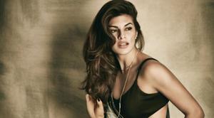 Jacqueline Fernandez eats salads and fruits to stay hydrated in summer.(HT file photo) Jacqueline Fernandez eats salads and fruits to stay hydrated in summer.(HT file photo)