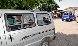 Vehicles were ransacked by unknown people at Parsi Chawl , Dehu road on Thursday.(HT PHOTO) Vehicles were ransacked by unknown people at Parsi Chawl , Dehu road on Thursday.(HT PHOTO)