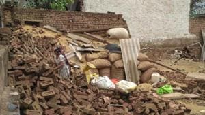 Houses destroyed in Wednesday’s dust storm in Bharatpur.(HT Photo) Houses destroyed in Wednesday’s dust storm in Bharatpur.(HT Photo)